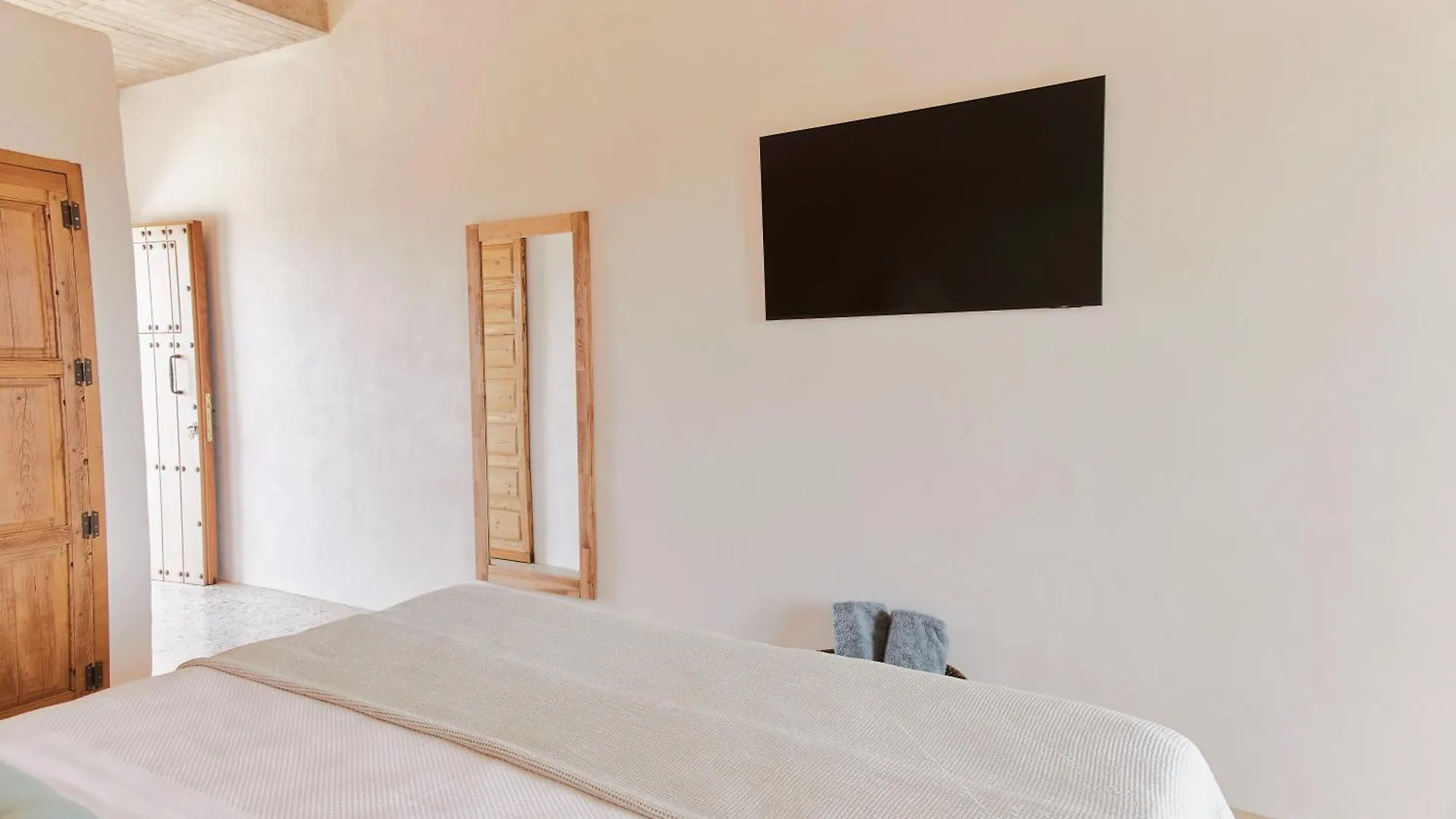 Equilicua Hotel Agua Amarga  0*, Agua Amarga (Almeria)