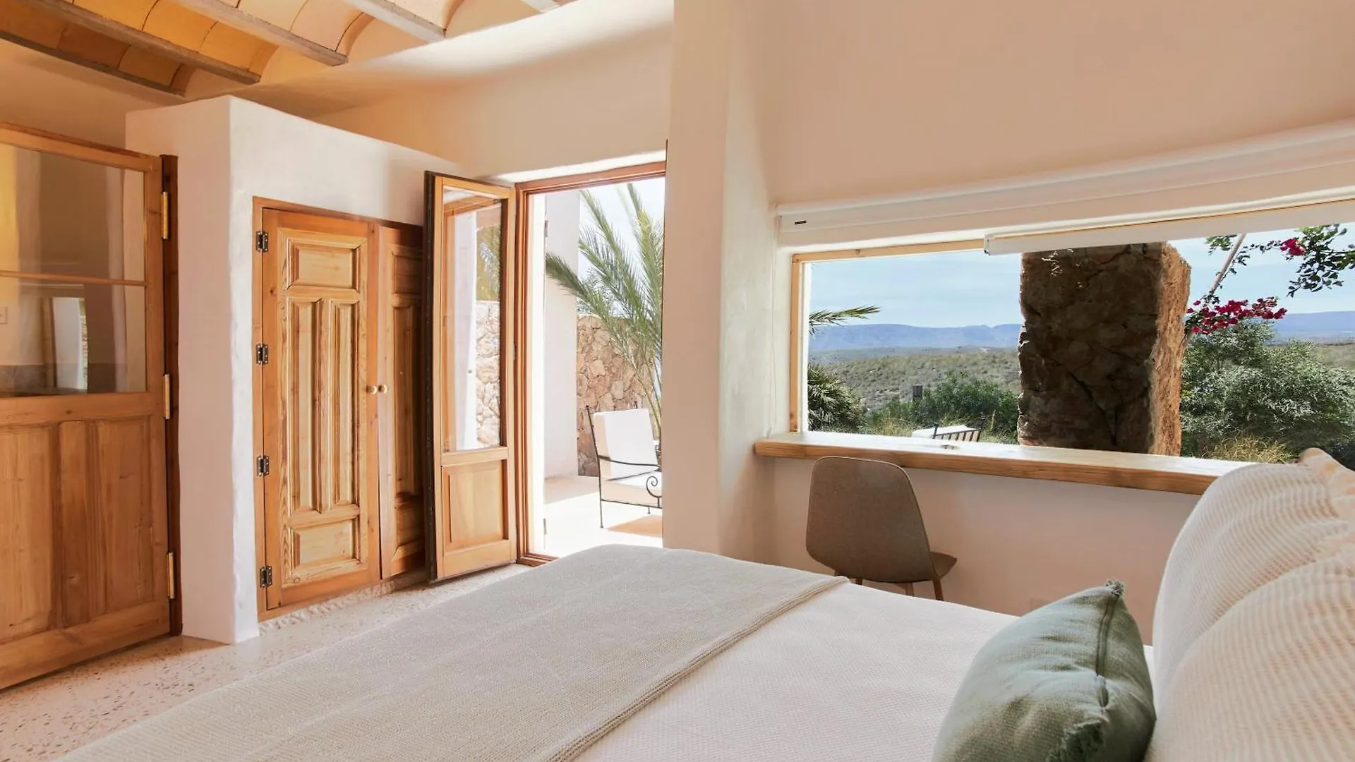 Equilicua Hotel Agua Amarga