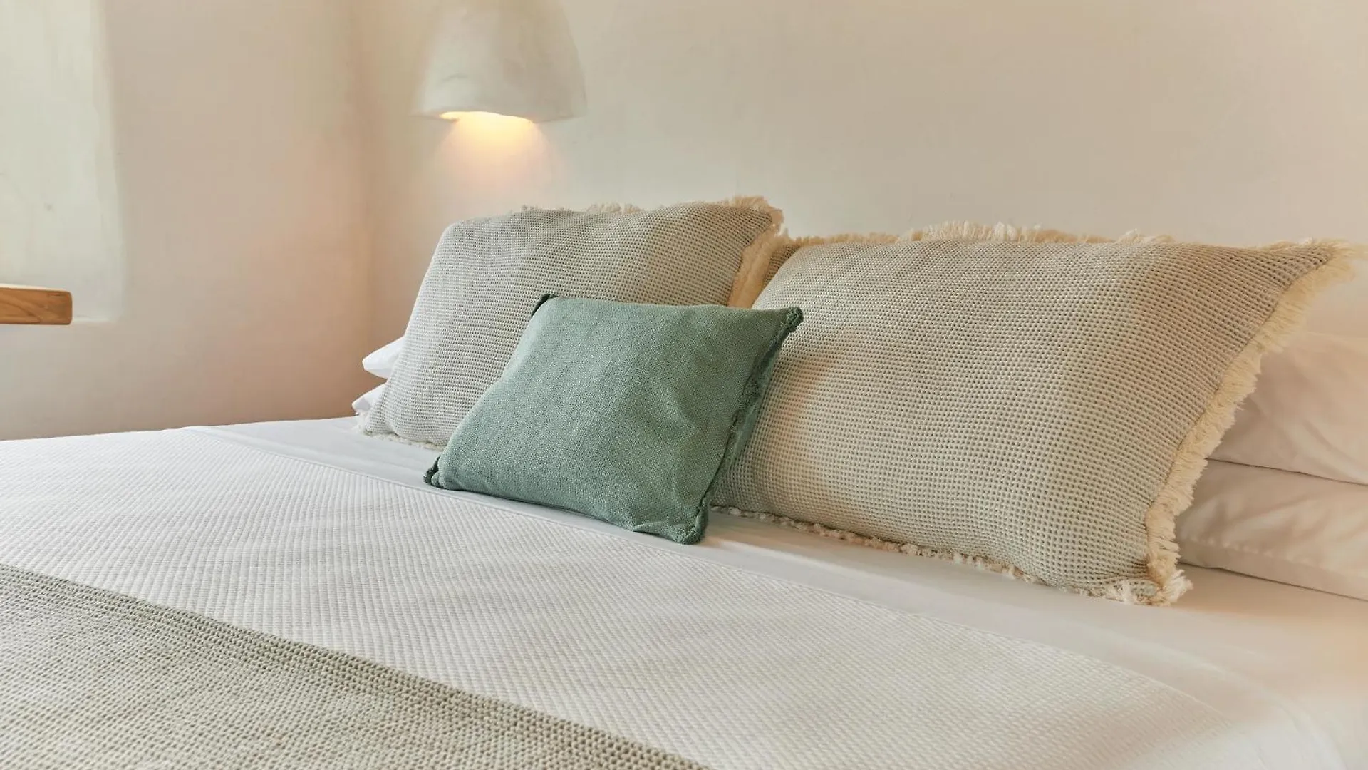 Equilicua Hotel Agua Amarga