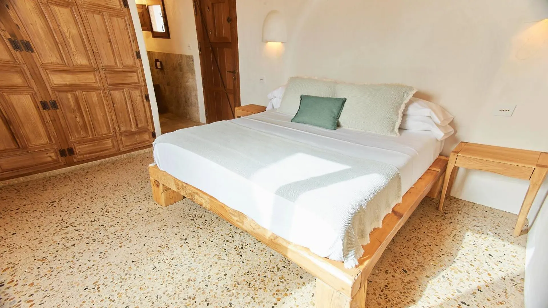 Equilicua Hotel Agua Amarga