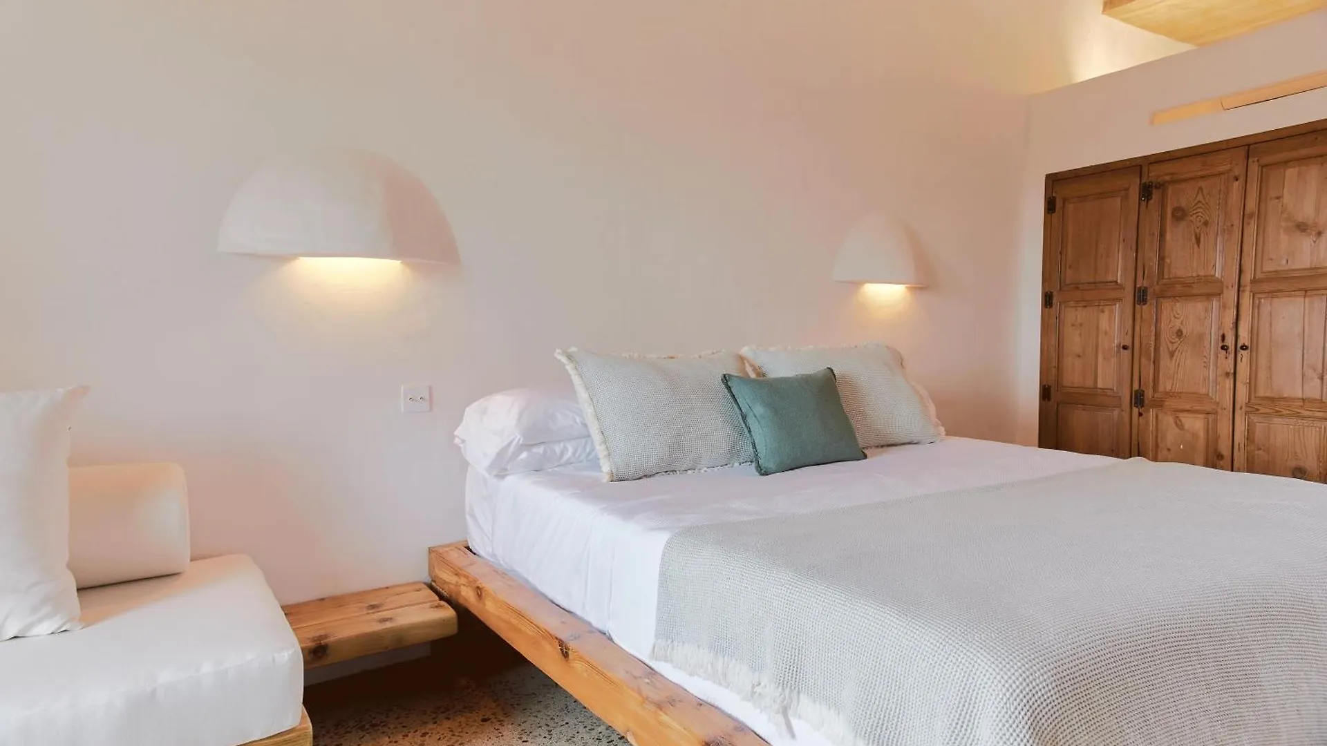 Hotel Equilicua à Agua Amarga  Agua Amarga (Almeria)