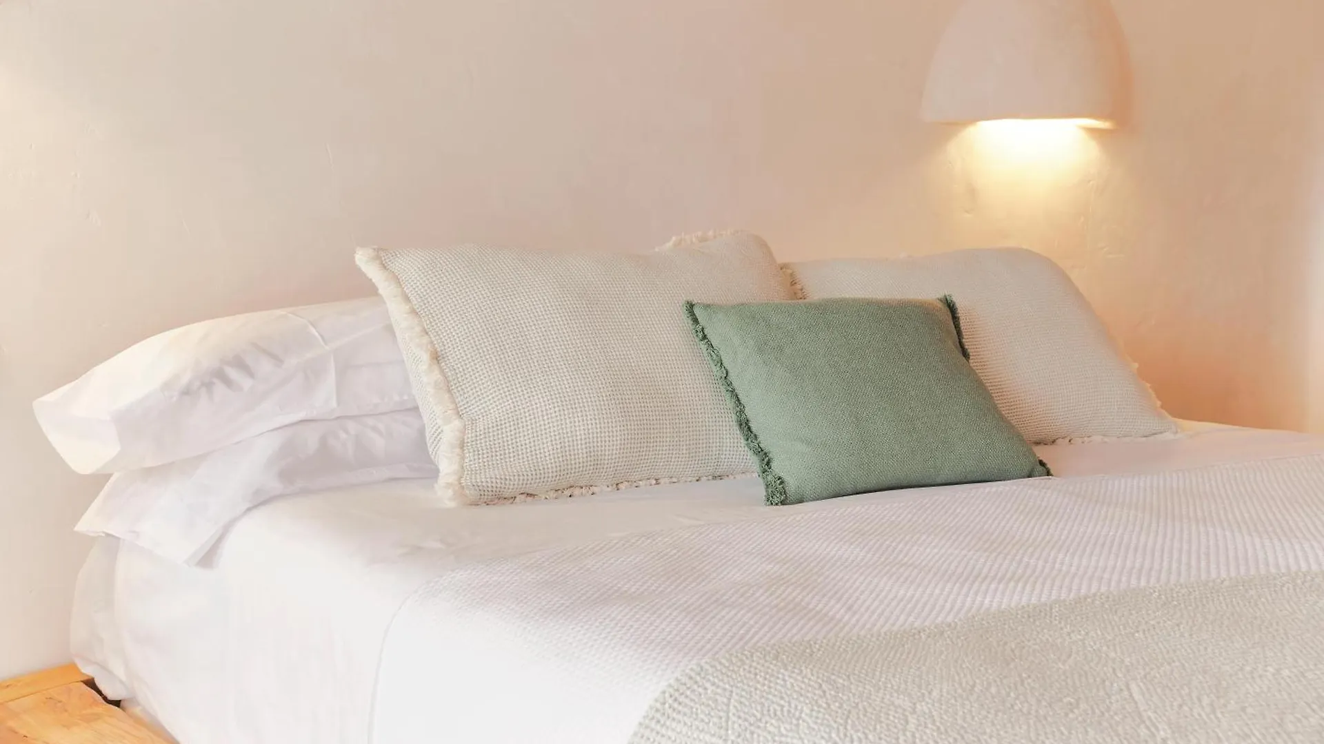 Hotel Equilicua à Agua Amarga  Espagne