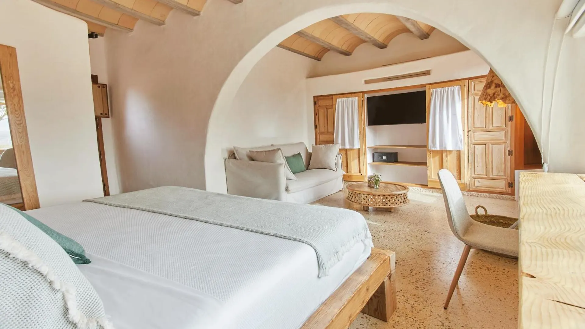Equilicua Hotel Agua Amarga