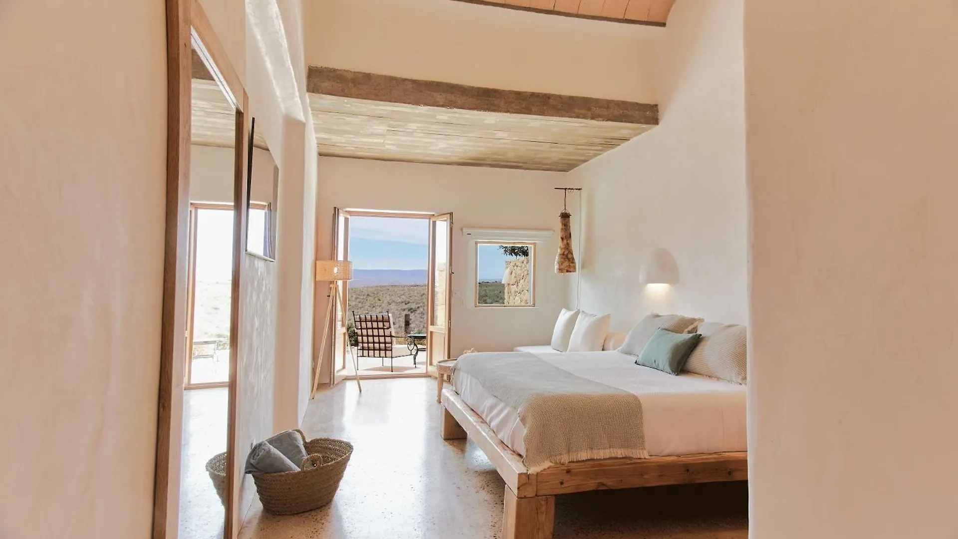 Equilicua Hotel Agua Amarga